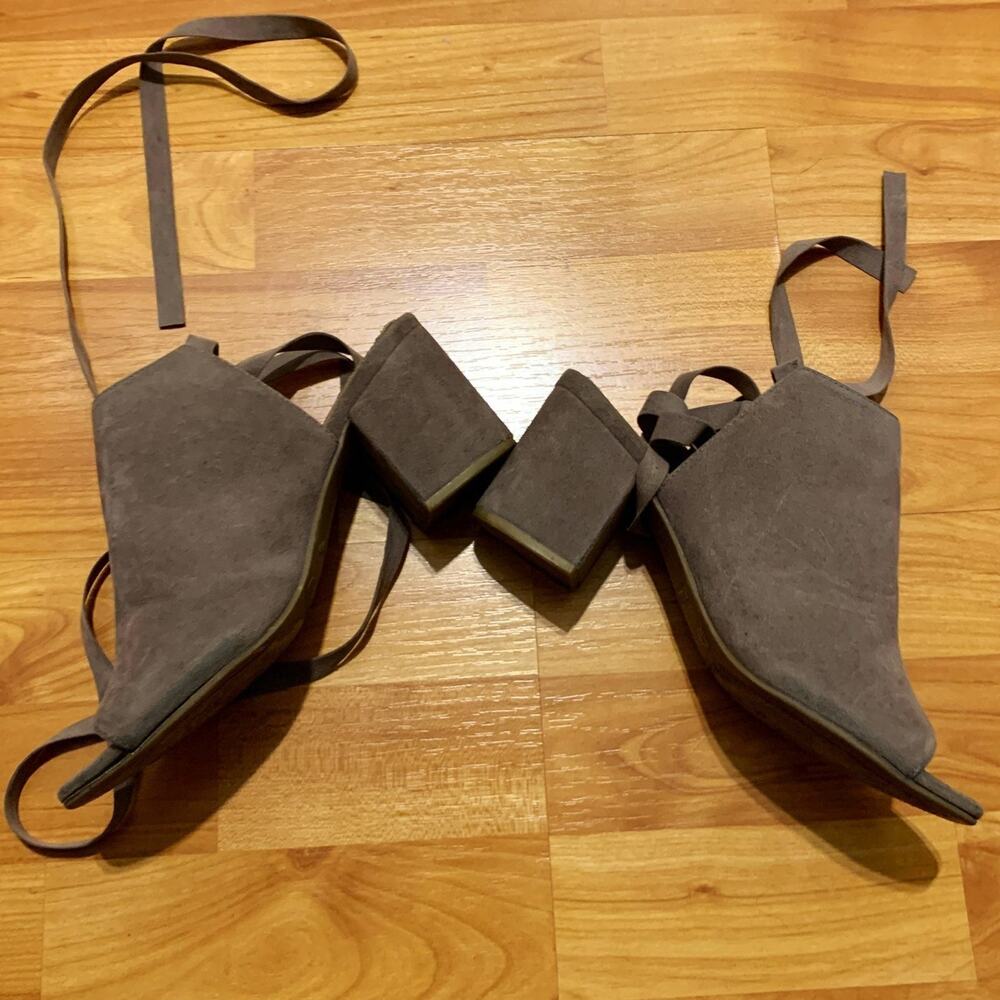 Bamboo peep toe suede shoes  with‎ laces
